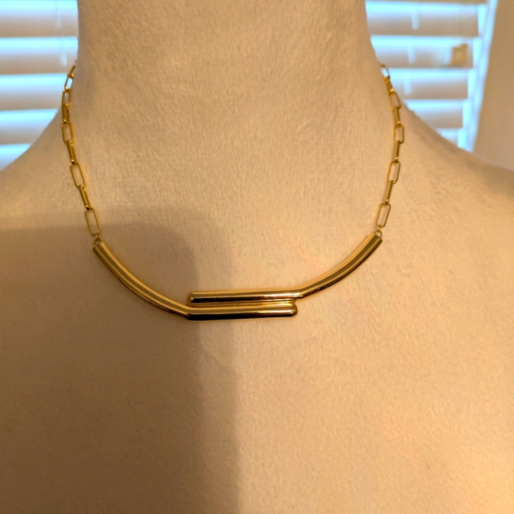 Uncommom James Minimalist Gold Necklace with Delicate Chain and Horizontal Bar